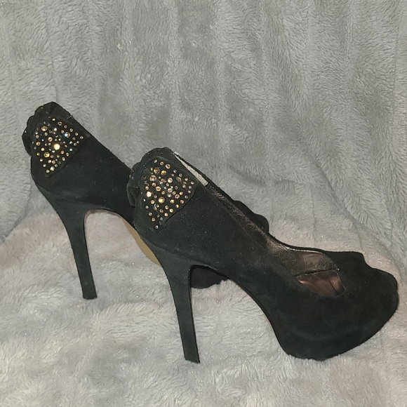 Steve Madden Shoes - ‼️FINAL PRICE‼️Steve Madden High Heel With Rhinestone Bow